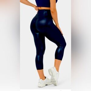 HALARA NWT softlyzero faux leather yoga full length leggings size L